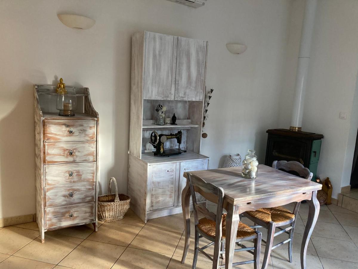 Gite Encore Un Soir Hyères Exterior foto